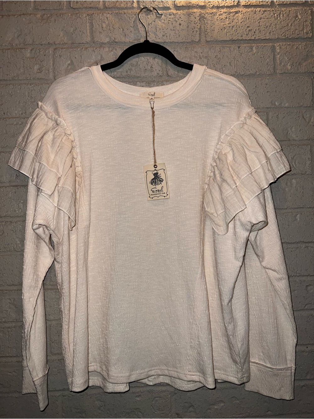 Easel long sleeve top size medium